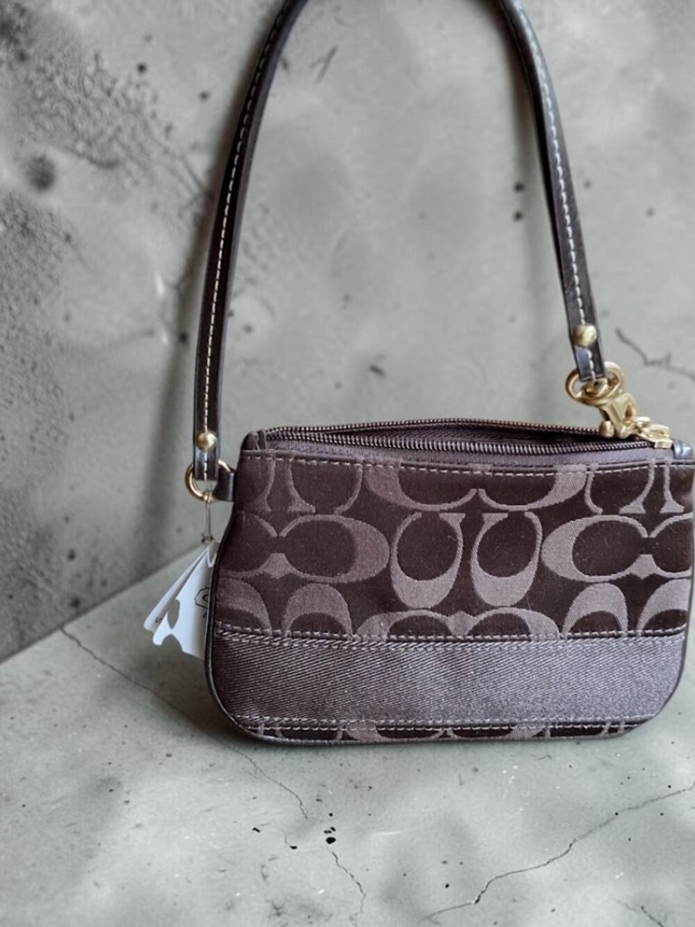 Coach F46319 Brown Pattern Signature Canvas Wristlet/Wallet Zippered - Picture 9 of 9